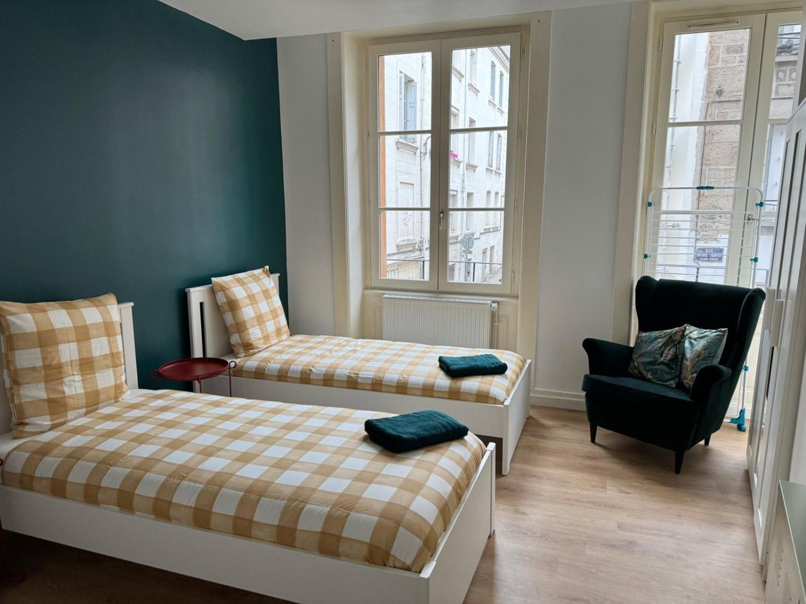 24 Chic & Cosy Grand Appart 88M2 Parking Gratuit Hypercentre Netflix Saint-Etienne  Buitenkant foto